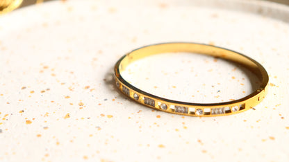 Hollow Diamonds Bangle