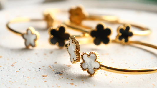 Pretty Flower Bangle Cuff