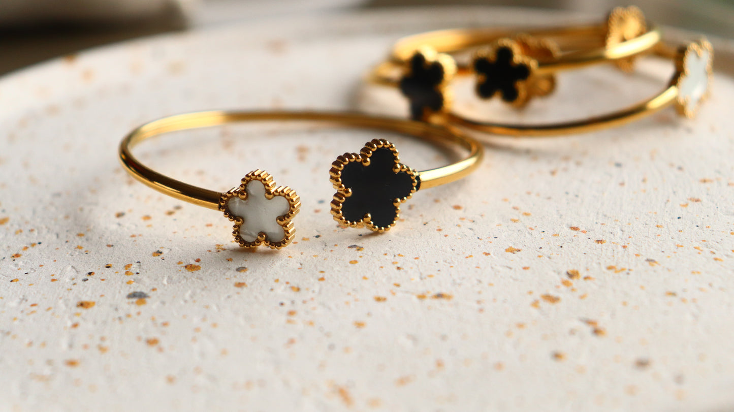 Pretty Flower Bangle Cuff