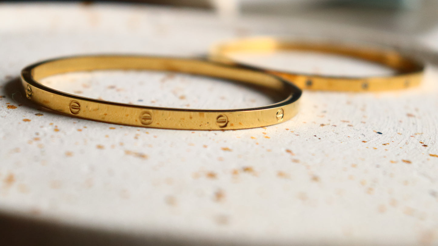 Thin Nail Bangle