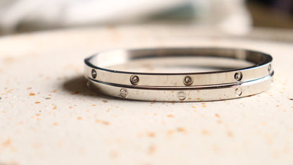 Thin Nail Bangle