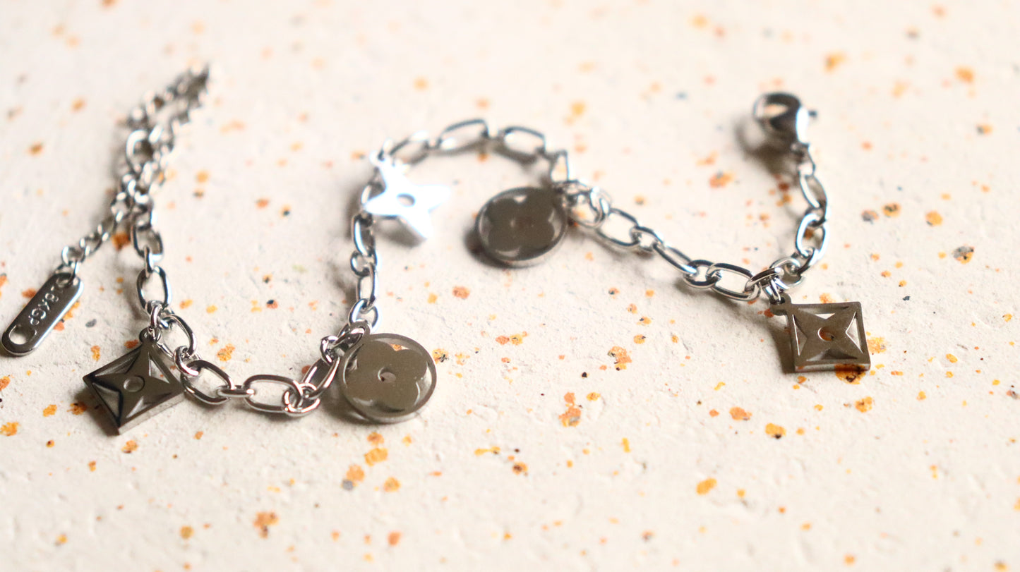 Clover Charm Bracelet