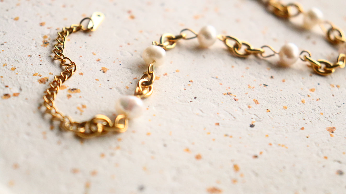 Pearl Chain Bracelet